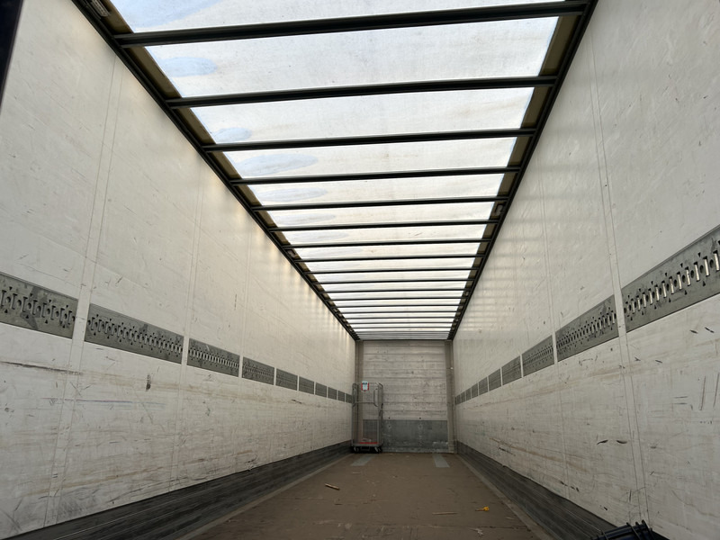 Schmitz Cargobull SCB S2 / Box / Laadklep / Accu Pack / APK TUV 11-26 - Полуприколка сандучар: слика 3 Schmitz Cargobull SCB S2 / Box / Laadklep / Accu Pack / APK TUV 11-26 - Полуприколка сандучар: слика 3