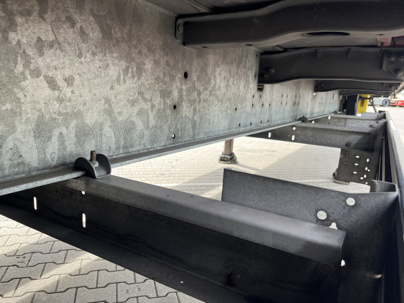Полуприколка сандучар Schmitz Cargobull SCB S2 / Box Trailer / 2 axle / APK TUV 06-26: слика 6 Полуприколка сандучар Schmitz Cargobull SCB S2 / Box Trailer / 2 axle / APK TUV 06-26: слика 6