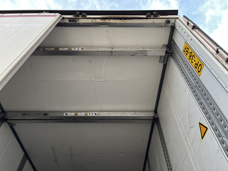 Schmitz Cargobull SCB S3B / Box Trailer / BPW Drum / APK TUV 01-26 - Полуприколка сандучар: слика 4 Schmitz Cargobull SCB S3B / Box Trailer / BPW Drum / APK TUV 01-26 - Полуприколка сандучар: слика 4