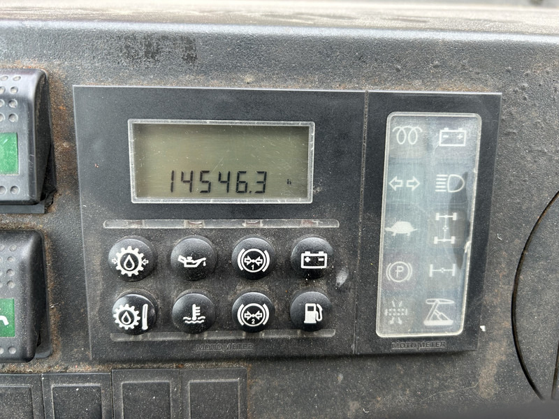 Terberg YT 180 / BDF Umsetzer / Wechselhubwagen / Terminal Truck / Mercedes Motor - Транспортер на контејнер/ Камион со променливо тело: слика 4 Terberg YT 180 / BDF Umsetzer / Wechselhubwagen / Terminal Truck / Mercedes Motor - Транспортер на контејнер/ Камион со променливо тело: слика 4