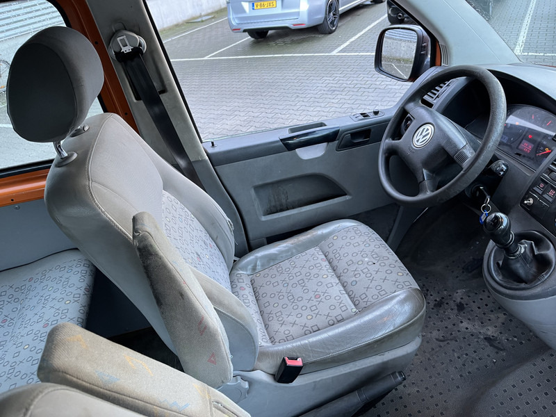 Volkswagen Transporter T5 2.5 TDI / L2 H1 / Double Cabin / Tow Bar - Мало комбе, Комби со двојна кабина: слика 3 Volkswagen Transporter T5 2.5 TDI / L2 H1 / Double Cabin / Tow Bar - Мало комбе, Комби со двојна кабина: слика 3