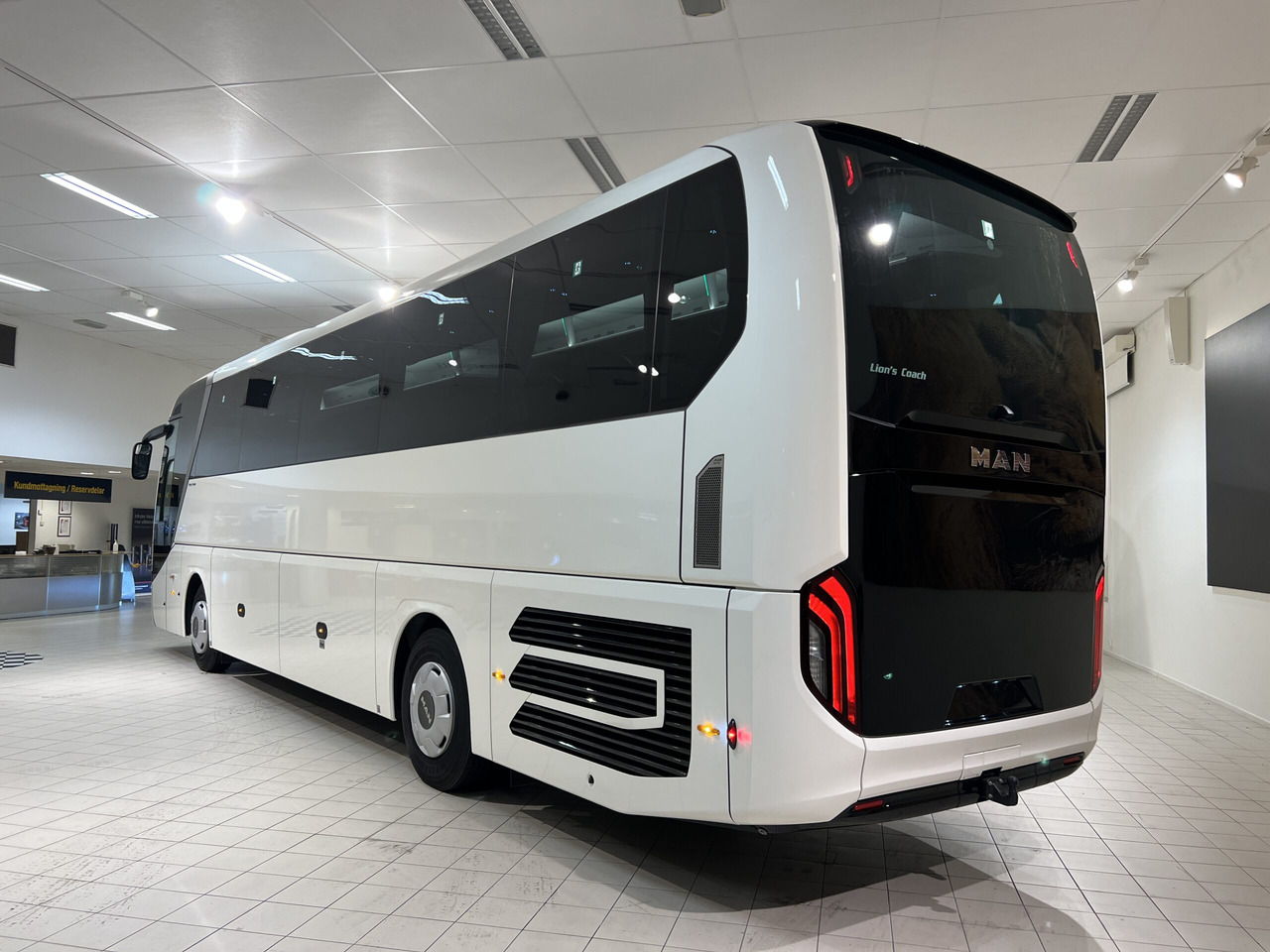 MAN Lions Coach R07 Euro 6E - Патнички вагон автобус: слика 5 MAN Lions Coach R07 Euro 6E - Патнички вагон автобус: слика 5