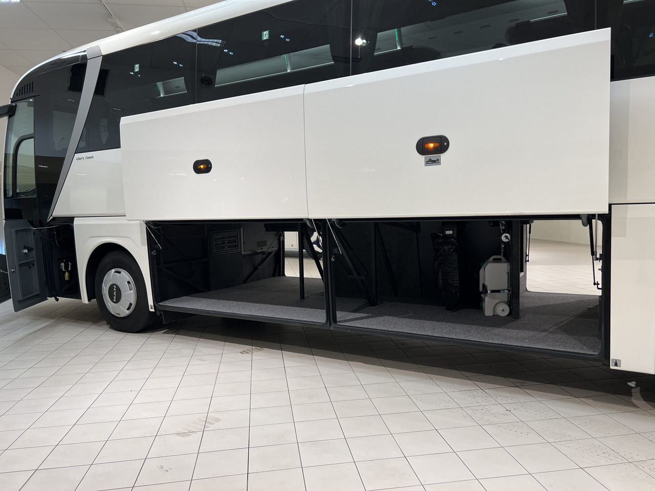 Патнички вагон автобус MAN Lions Coach R07 Euro 6E: слика 28