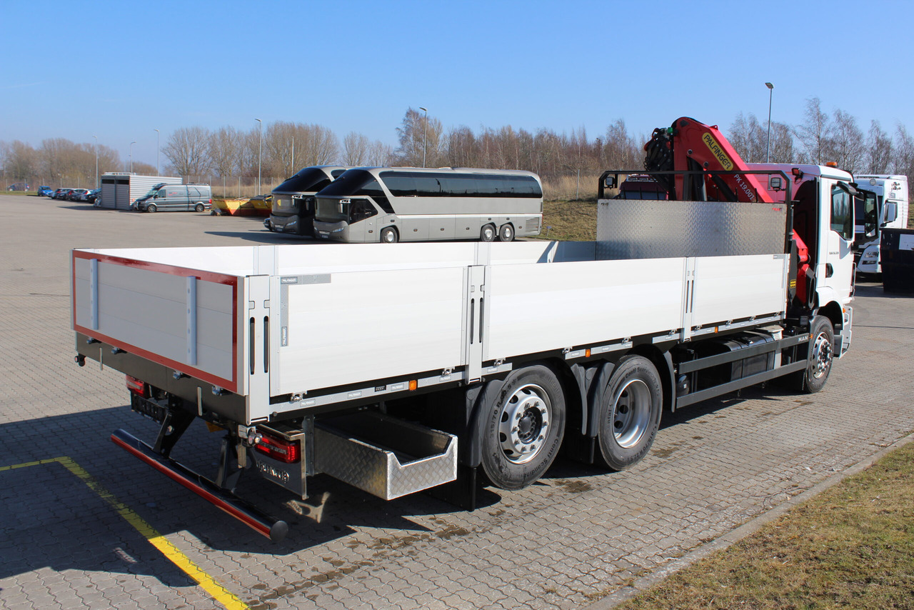 MAN TGM 26.320 6×2-4 PK19.001SLD5 Brädgårdsbil - Камион со платформа, Камион со кран: слика 3 MAN TGM 26.320 6×2-4 PK19.001SLD5 Brädgårdsbil - Камион со платформа, Камион со кран: слика 3