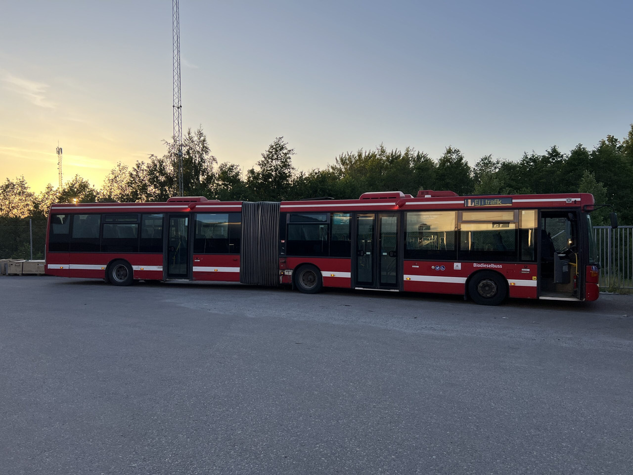 SCANIA Omnilink ledbuss EEV - Зглобен автобус: слика 3 SCANIA Omnilink ledbuss EEV - Зглобен автобус: слика 3