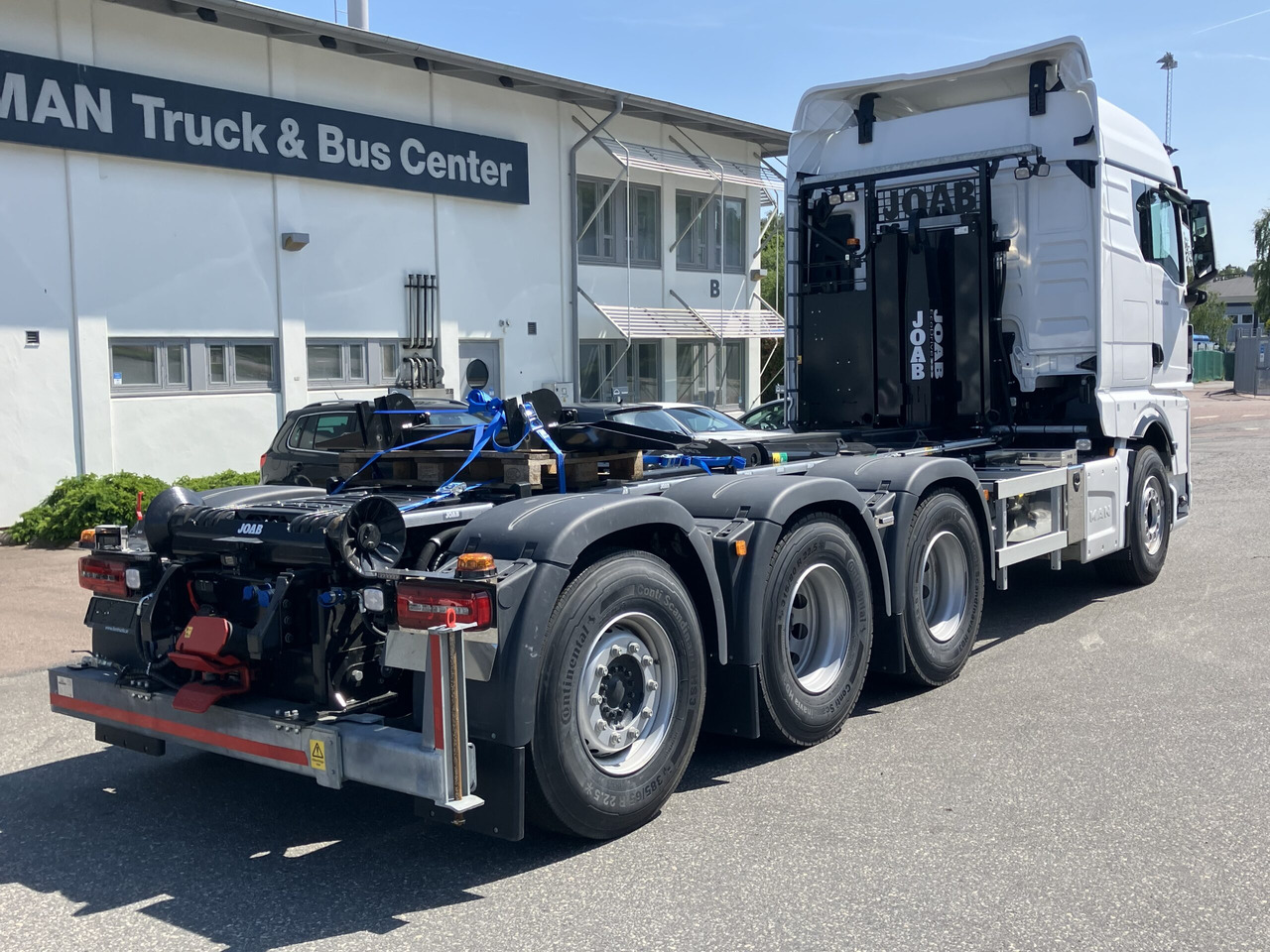 TGX 35.520 8×4-4 Fullplog JOAB - Камион со кука за подигање: слика 3 TGX 35.520 8×4-4 Fullplog JOAB - Камион со кука за подигање: слика 3