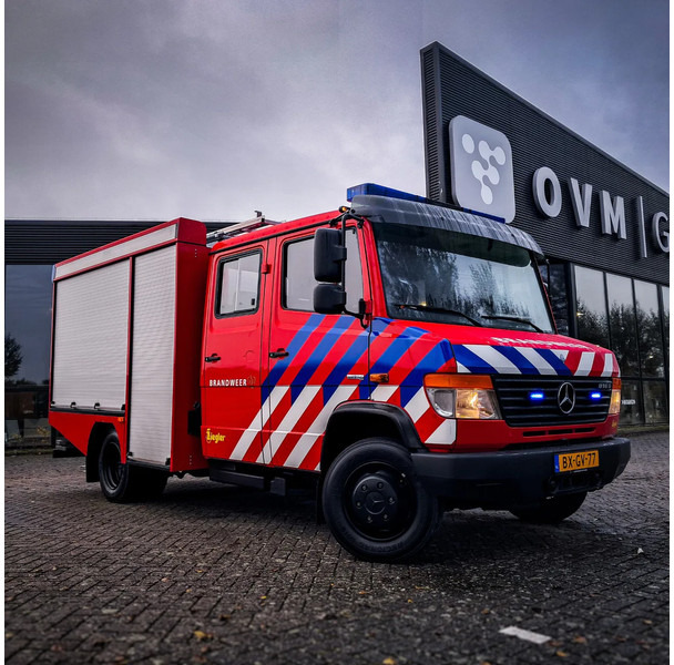 Mercedes-Benz - Противпожарен камион: слика 1 Mercedes-Benz - Противпожарен камион: слика 1