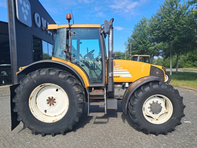Renault ARES 640 RZ ARES 640 RZ - Трактор: слика 2 Renault ARES 640 RZ ARES 640 RZ - Трактор: слика 2