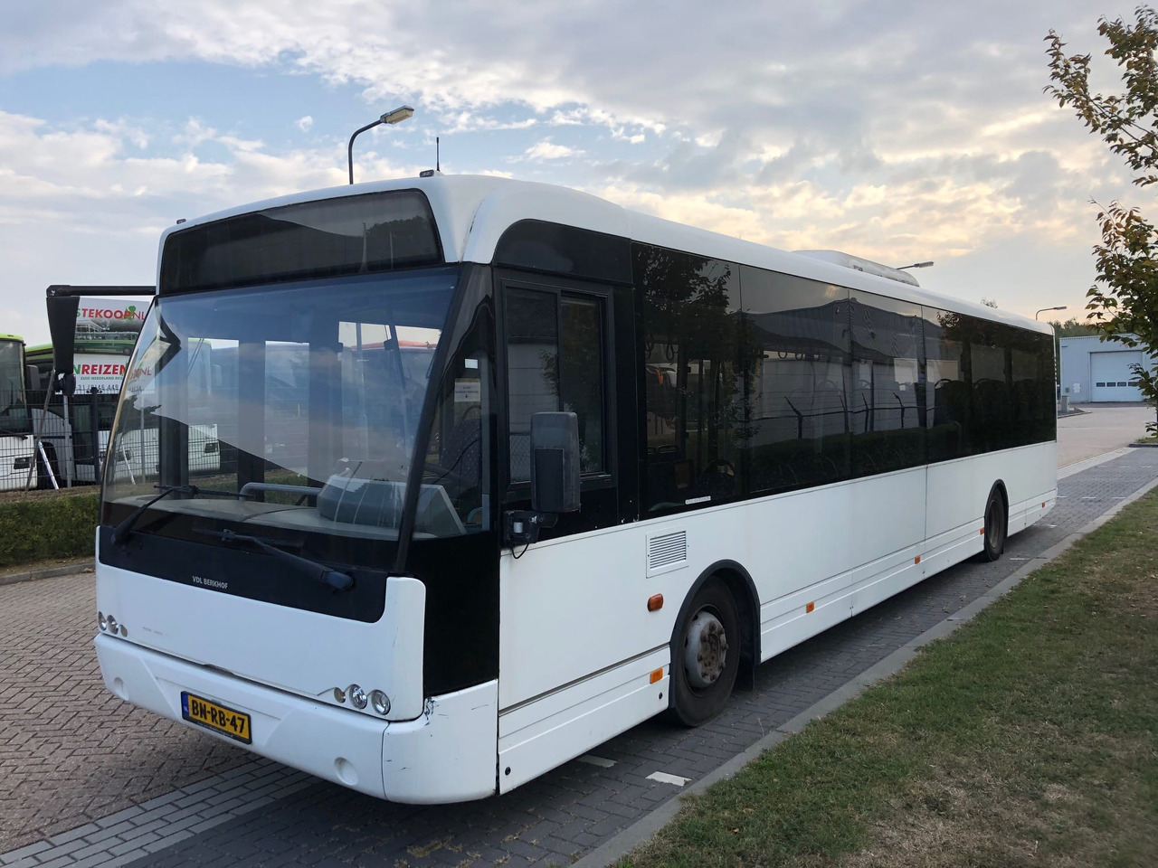 VDL Berkhof Ambassador 200, Euro 3 - Градски автобус: слика 2 VDL Berkhof Ambassador 200, Euro 3 - Градски автобус: слика 2