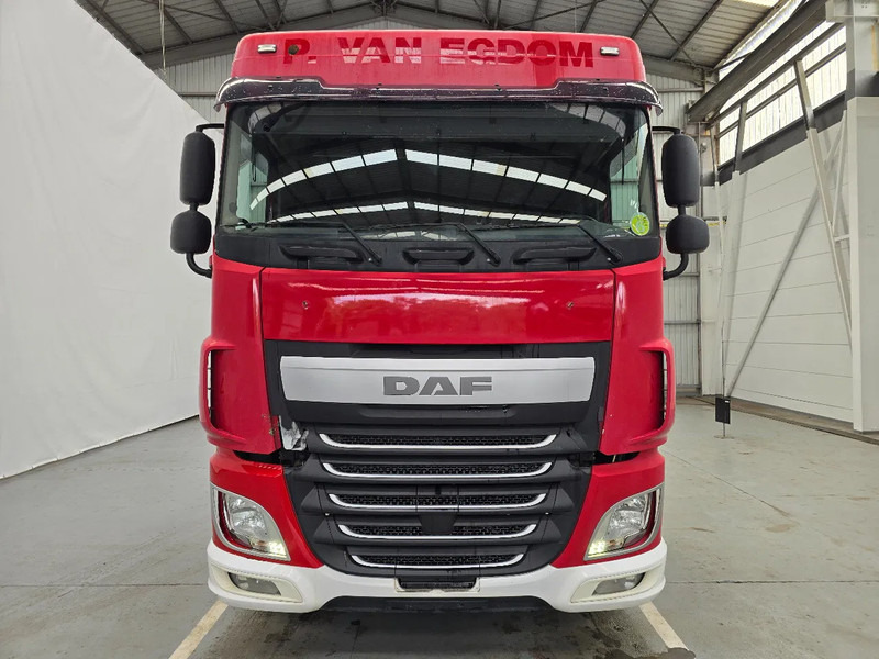 DAF XF 460 SPACECAB / RETARDER /MANUEL - Камион влекач: слика 3 DAF XF 460 SPACECAB / RETARDER /MANUEL - Камион влекач: слика 3