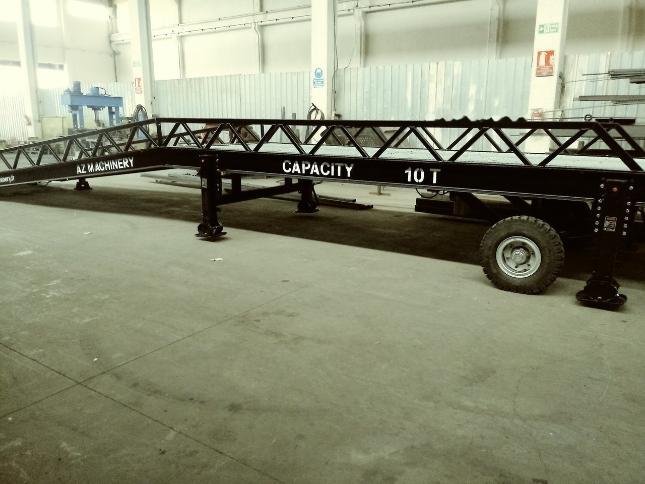 AZ RAMP STAR-10-XL mobile loading ramp - Товарна рампа: слика 4 AZ RAMP STAR-10-XL mobile loading ramp - Товарна рампа: слика 4