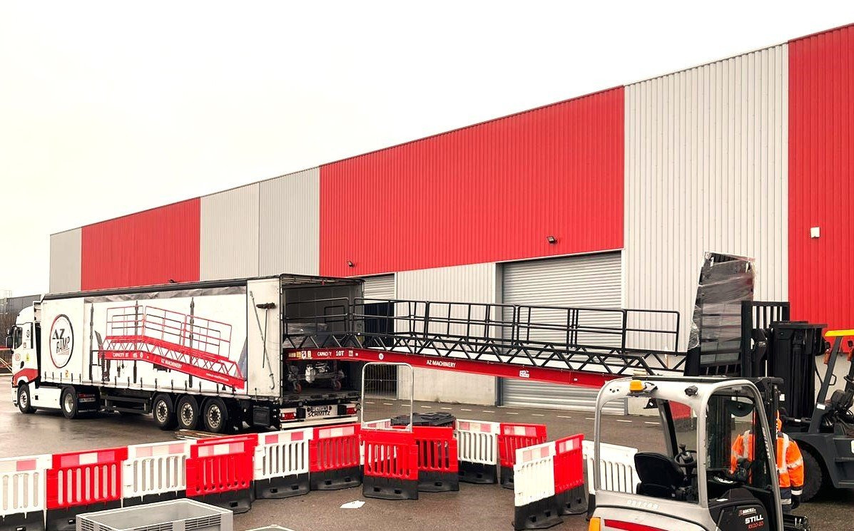 Нов Товарна рампа Loading Ramp with with hydraulic folding bridge - AZ RAMP - STAR-OTC- 8T. 8 ton capacity: слика 8 Нов Товарна рампа Loading Ramp with with hydraulic folding bridge - AZ RAMP - STAR-OTC- 8T. 8 ton capacity: слика 8