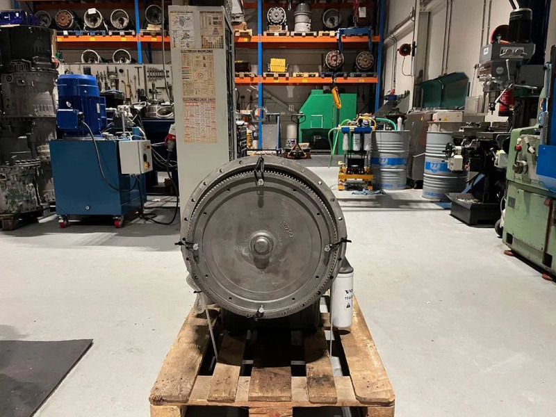 Volvo PT1662 - Менувач: слика 2 Volvo PT1662 - Менувач: слика 2