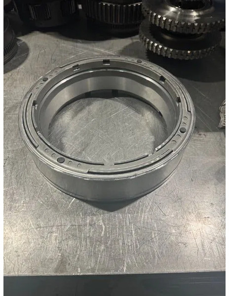 Volvo Piston B2, B3 and cylinder, PT1560, 1860, 1660, 1562, 1862, 1760,1761, 1761A, 1563, 1863, 1509, 2519, 2529, - Менувач: слика 3 Volvo Piston B2, B3 and cylinder, PT1560, 1860, 1660, 1562, 1862, 1760,1761, 1761A, 1563, 1863, 1509, 2519, 2529, - Менувач: слика 3
