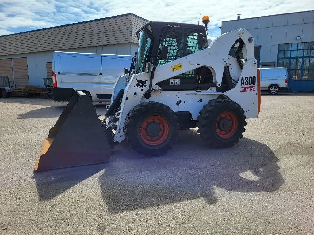 Bobcat A 300 - Компактен натоварувач: слика 3 Bobcat A 300 - Компактен натоварувач: слика 3