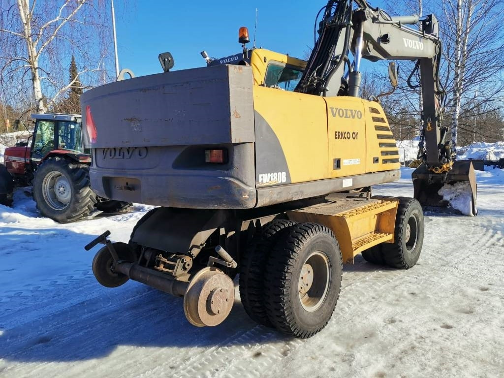 Volvo EW 180 B - Багер на тркала: слика 4 Volvo EW 180 B - Багер на тркала: слика 4