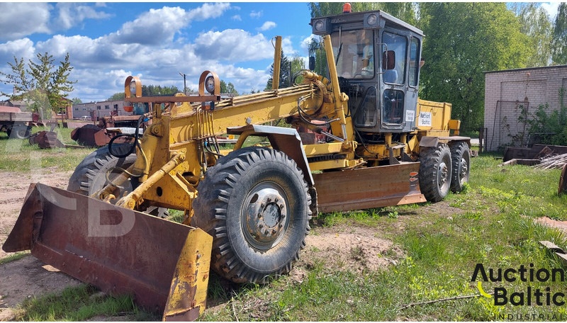 Brianskij Arsenal DZ-180 - Порамнувач: слика 1 Brianskij Arsenal DZ-180 - Порамнувач: слика 1