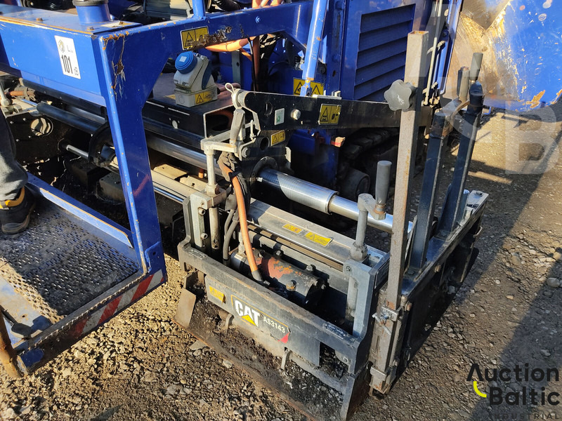 Асфалтен поплочувач Caterpillar AP 255 E: слика 9 Асфалтен поплочувач Caterpillar AP 255 E: слика 9