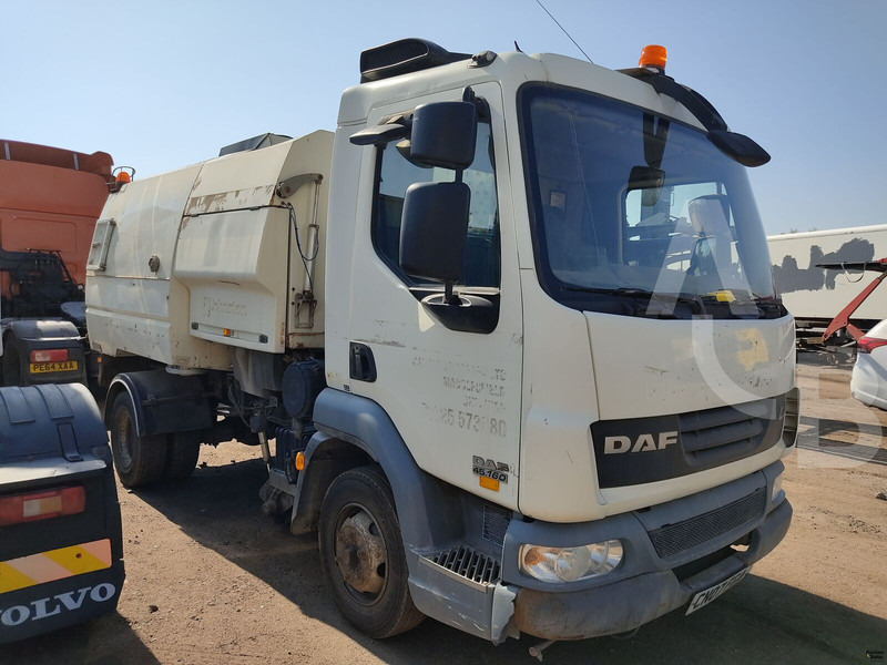 DAF LF45.160 - Возило за метење: слика 1 DAF LF45.160 - Возило за метење: слика 1