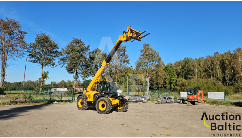 JCB 536-70 Agri Xtra - Телескопски ракувач: слика 1 JCB 536-70 Agri Xtra - Телескопски ракувач: слика 1