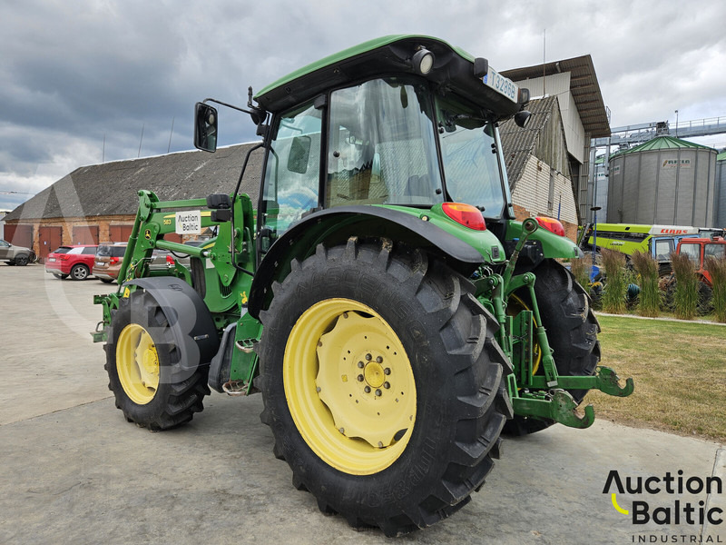 John Deere 5100 R - Трактор: слика 4 John Deere 5100 R - Трактор: слика 4