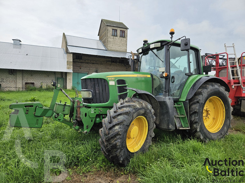 John Deere 6930 Premium - Трактор: слика 1 John Deere 6930 Premium - Трактор: слика 1
