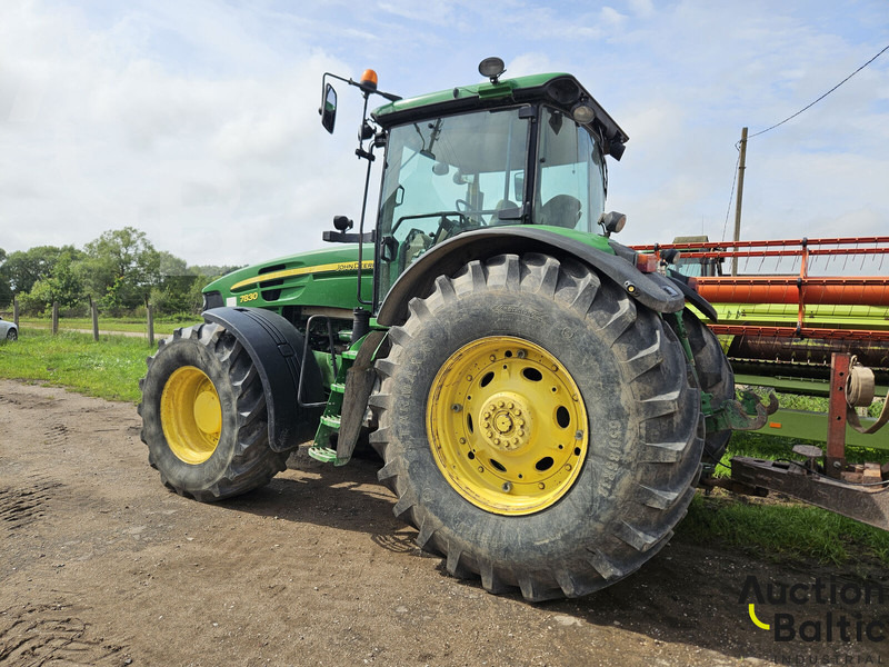 John Deere 7830 - Трактор: слика 4 John Deere 7830 - Трактор: слика 4