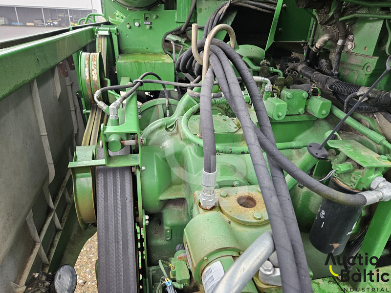 Комбајн за транспорт на храна John Deere S 690 i: слика 17