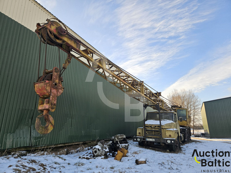 KRAZ 25 KC4562 - Кран за секакви терени: слика 1 KRAZ 25 KC4562 - Кран за секакви терени: слика 1