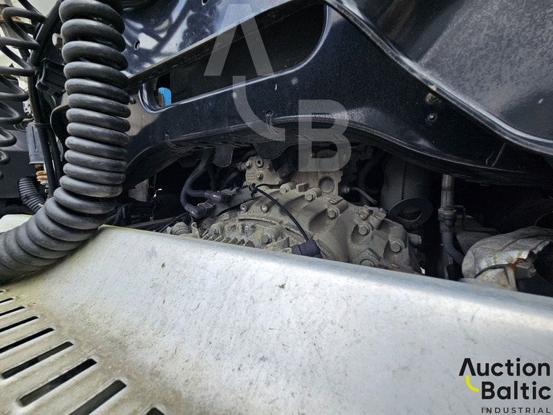 Камион влекач DAF XF460: слика 13 Камион влекач DAF XF460: слика 13