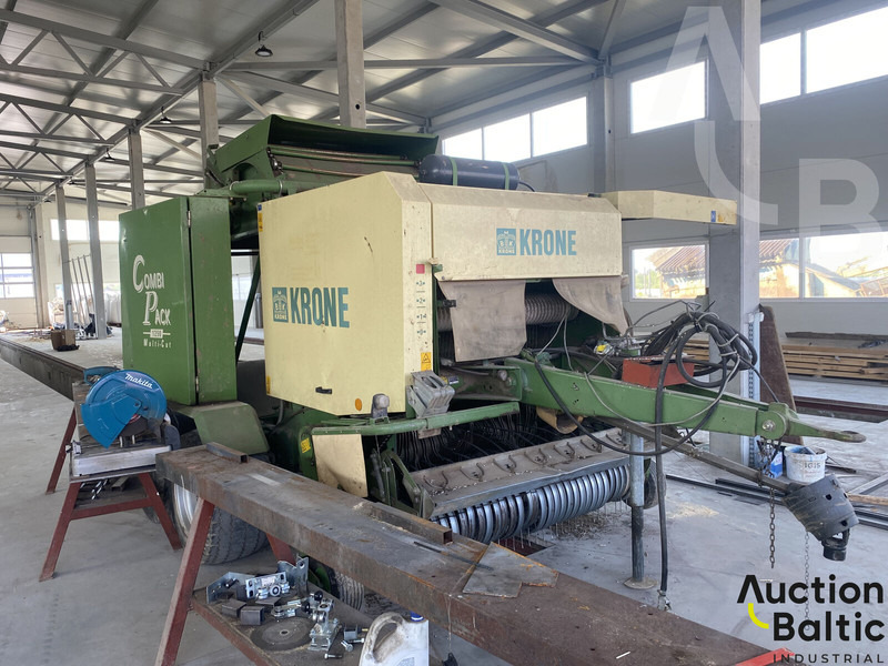 Krone Combi Pack 1250 - Балирка за тркалезни бали: слика 2 Krone Combi Pack 1250 - Балирка за тркалезни бали: слика 2