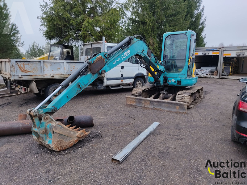Kubota KX155-3 - Мини багер: слика 1 Kubota KX155-3 - Мини багер: слика 1