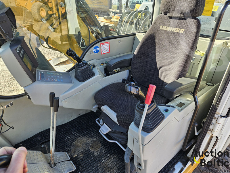 Liebherr R 900 C Litronic - Багер гасеничар: слика 5 Liebherr R 900 C Litronic - Багер гасеничар: слика 5