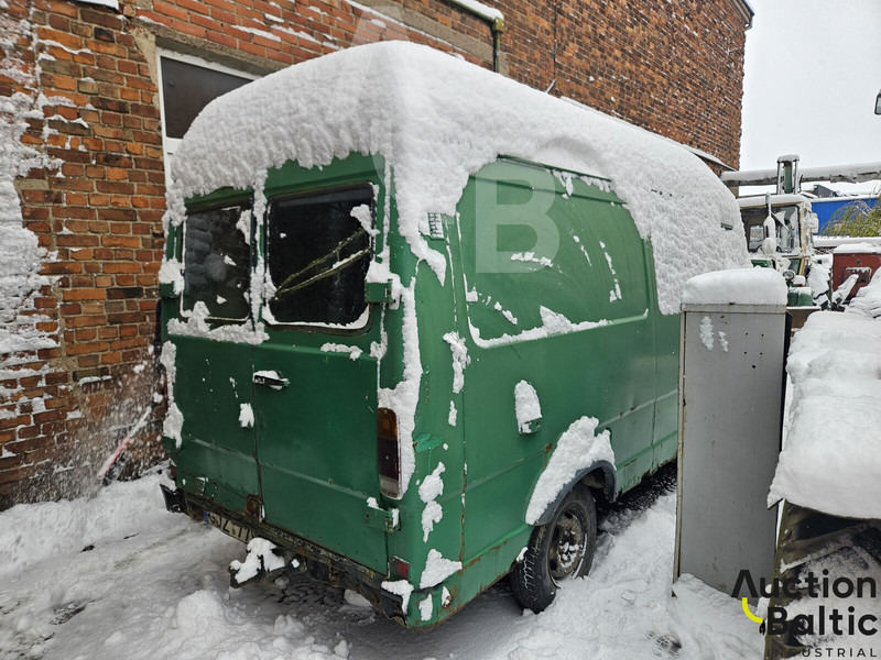 Mercedes-Benz 207D - Мало комбе: слика 3 Mercedes-Benz 207D - Мало комбе: слика 3