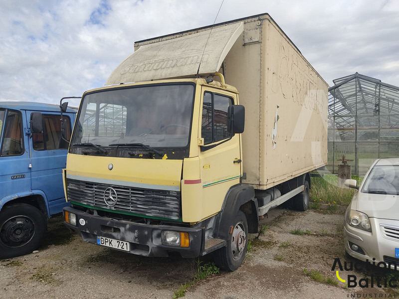 Mercedes-Benz 814 - Камион сандучар: слика 1 Mercedes-Benz 814 - Камион сандучар: слика 1