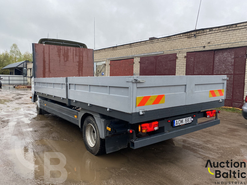 Mercedes-Benz 815 - Камион со платформа: слика 3 Mercedes-Benz 815 - Камион со платформа: слика 3