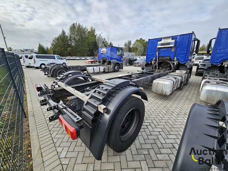 Mercedes-Benz Actros 1843 - Камион со кабинска шасија: слика 4 Mercedes-Benz Actros 1843 - Камион со кабинска шасија: слика 4
