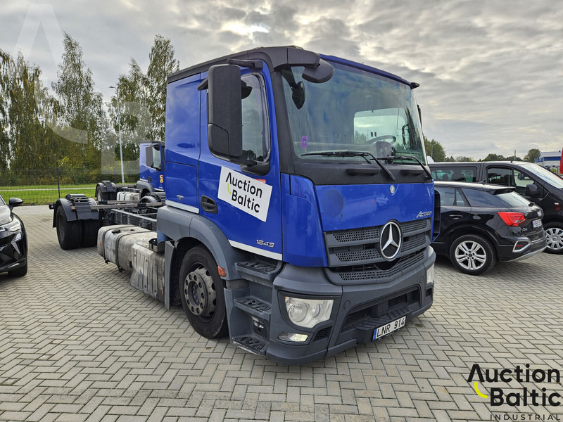 Mercedes-Benz Actros 1843 - Камион со кабинска шасија: слика 1 Mercedes-Benz Actros 1843 - Камион со кабинска шасија: слика 1