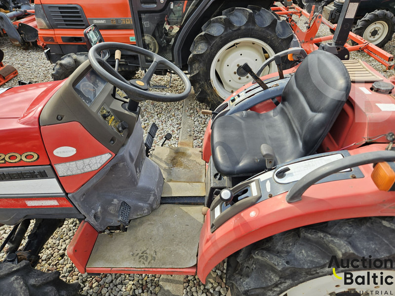 Mitsubishi MT200 - Трактор: слика 5 Mitsubishi MT200 - Трактор: слика 5