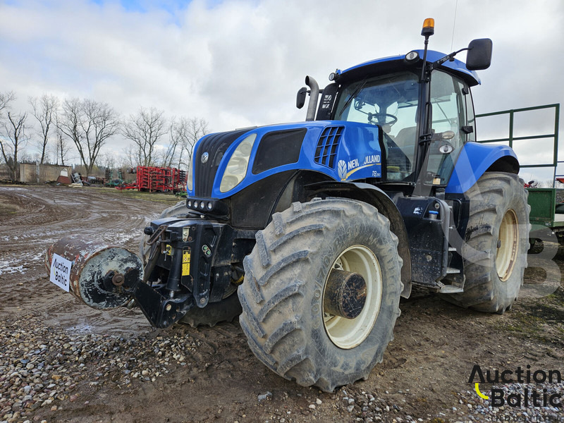 New Holland T 8.390 - Трактор: слика 1 New Holland T 8.390 - Трактор: слика 1