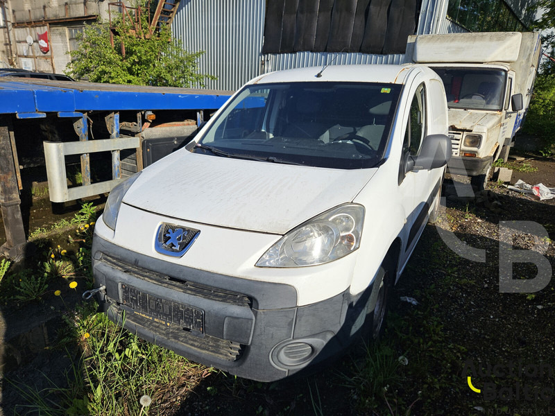 Peugeot Partner - Мало комбе: слика 1 Peugeot Partner - Мало комбе: слика 1