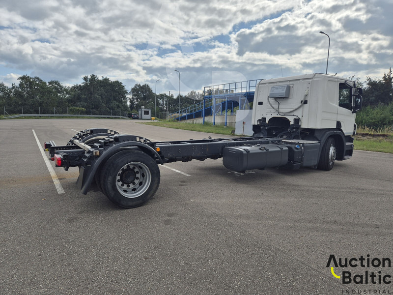 Scania P 450 - Камион со кабинска шасија: слика 4 Scania P 450 - Камион со кабинска шасија: слика 4