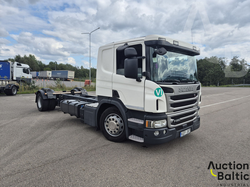 Scania P 450 - Камион со кабинска шасија: слика 2 Scania P 450 - Камион со кабинска шасија: слика 2