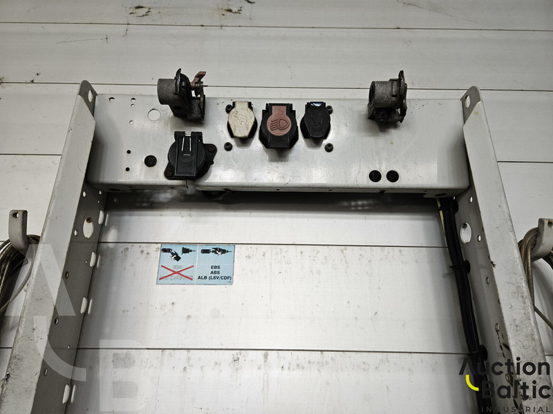 Schmitz Cargobull SCS 24 - Полуприколка со церада: слика 3 Schmitz Cargobull SCS 24 - Полуприколка со церада: слика 3