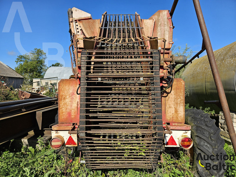 TIM Sugar beet harvester - Комбајн: слика 3 TIM Sugar beet harvester - Комбајн: слика 3