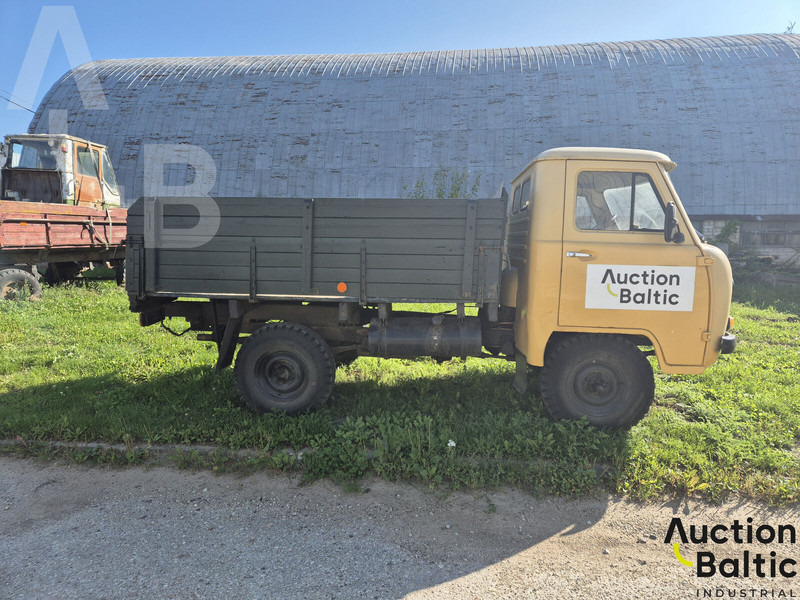 UAZ UAZ 3303 - Комбе со отворен сандак: слика 3 UAZ UAZ 3303 - Комбе со отворен сандак: слика 3