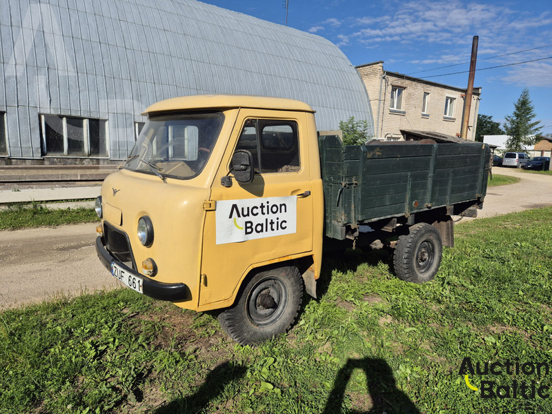 UAZ UAZ 3303 - Комбе со отворен сандак: слика 1 UAZ UAZ 3303 - Комбе со отворен сандак: слика 1