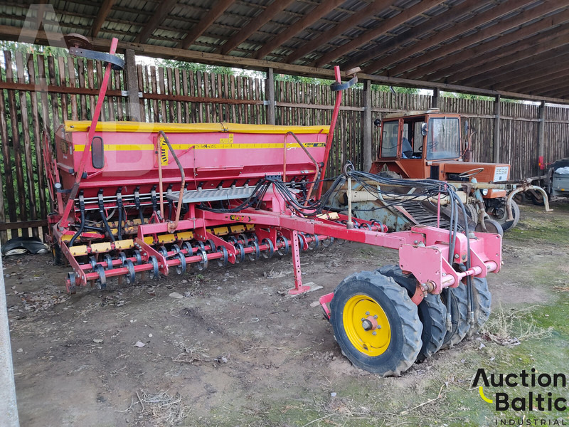 Vaderstad Rapid400C - Опрема за сеење: слика 1 Vaderstad Rapid400C - Опрема за сеење: слика 1
