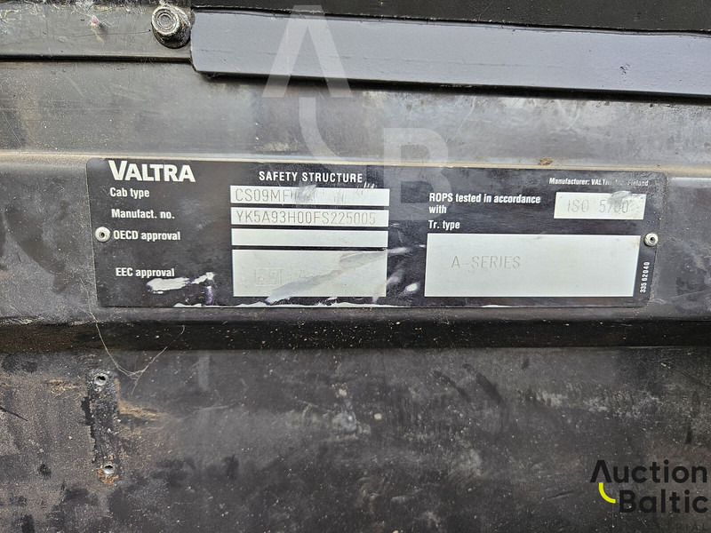Трактор Valtra A 93H: слика 20