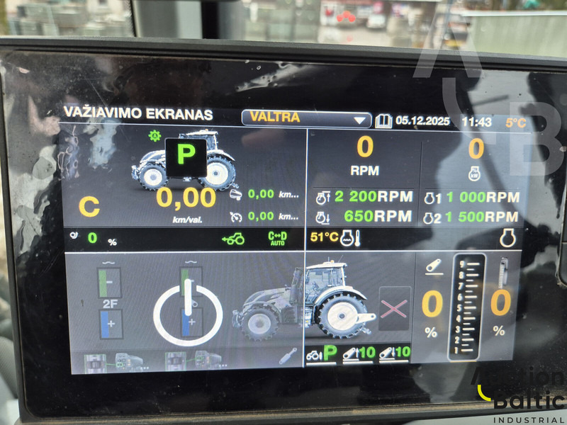 Трактор Valtra T235: слика 11